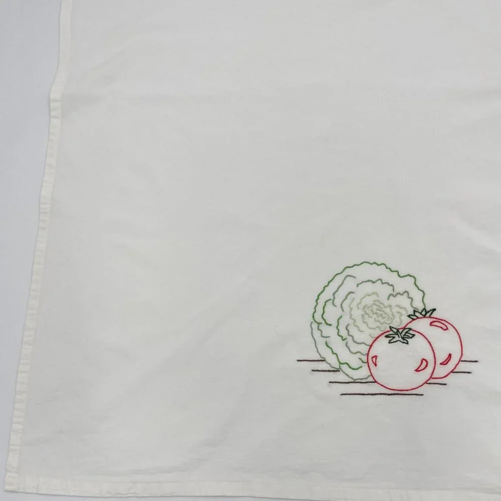 Embroidered Tea Towel Oversize Tomato Lettuce Produce Vegetables‎ White Kitchen